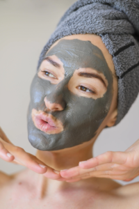 woman-posing-while-wearing-face-mask (1)